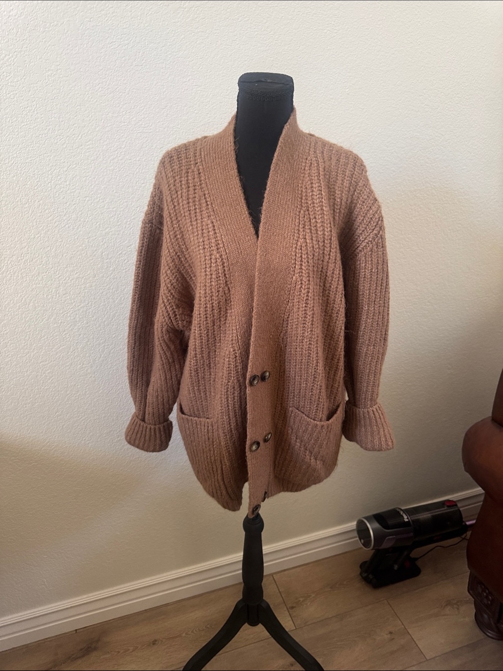Zara Chunky Brown Button-Up Ribbed Cardigan